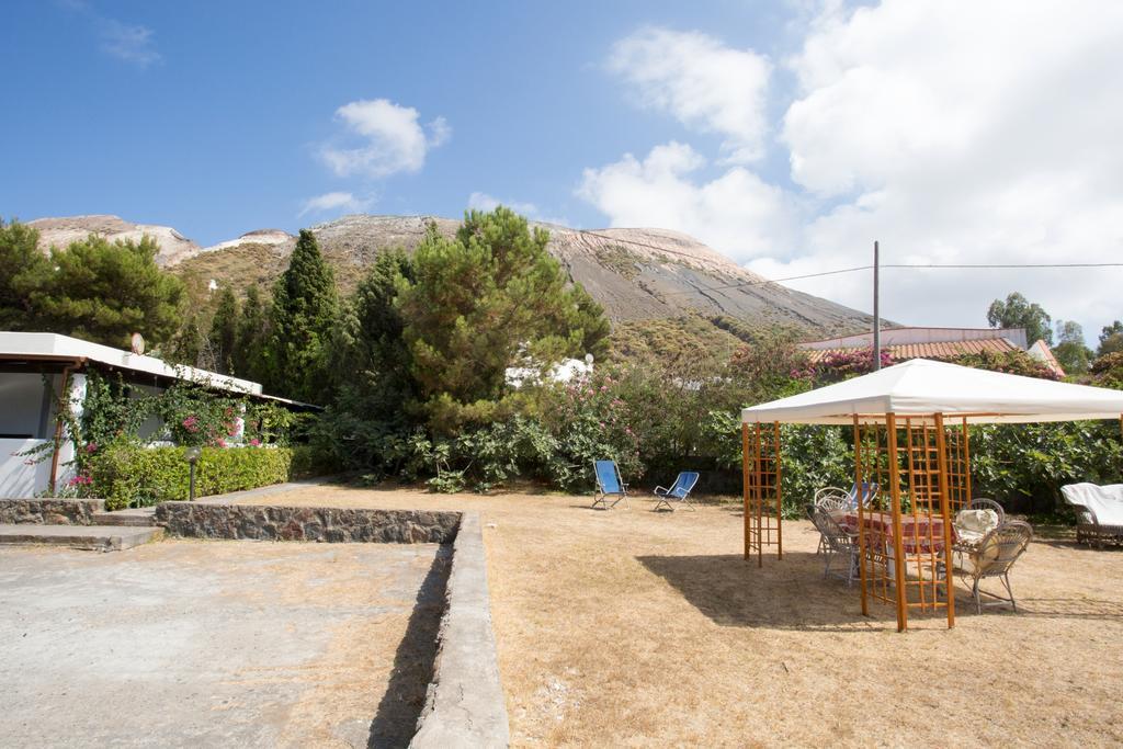 Titina Village Porto Vulcano  Eksteriør billede