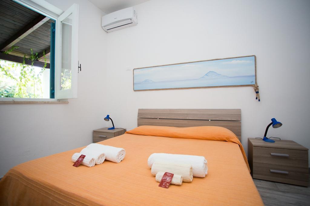Titina Village Porto Vulcano  Eksteriør billede
